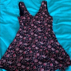 Patterned & flowy cocktail dress